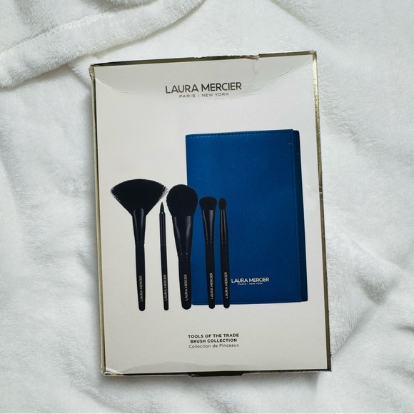 laura mercier Other - Laura Mercier Tools of The Trade Brush Collection - New